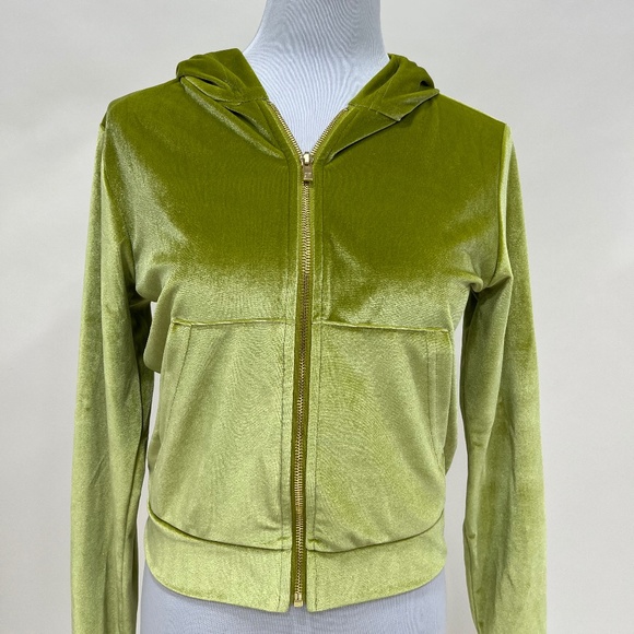 ⭐️SALE⭐️Fabletics Lime Green 3-Piece Set - Picture 3 of 5